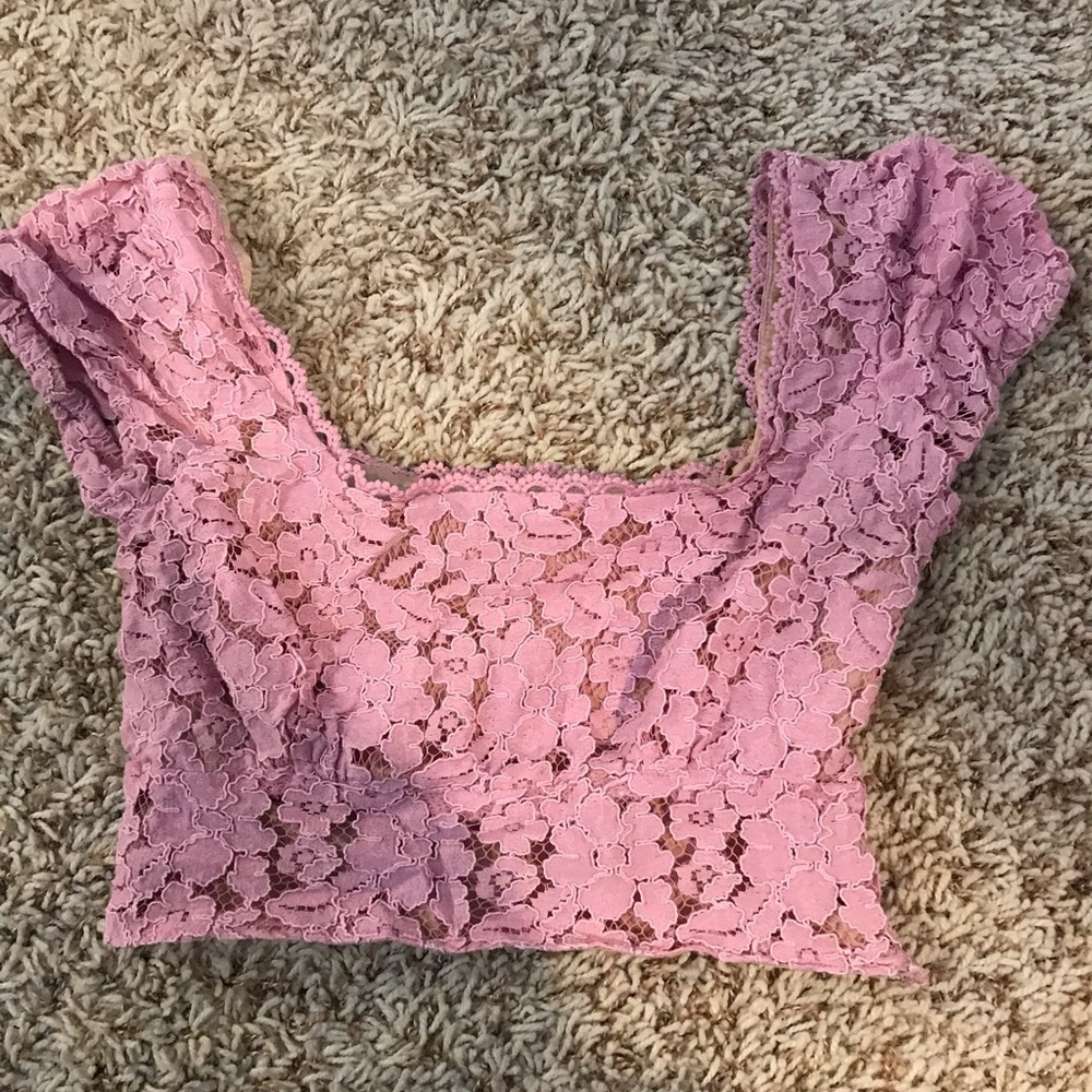 PINK LACE TOP